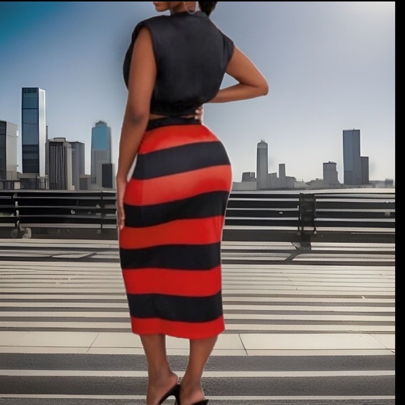 2pc Skirt Set 💋 👅 Rolling Stones Lips Crop Top Red & White Striped Long Skirt - Picture 10 of 11